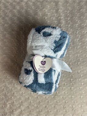 Parent's Choice Blue White Elephants Baby Blanket Plush Security Lovey Sherpa